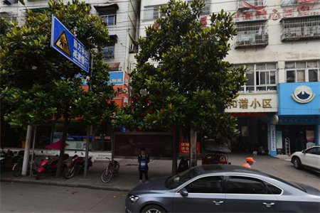 护驾御泽园3室2厅1卫66万119m2中档装修出售